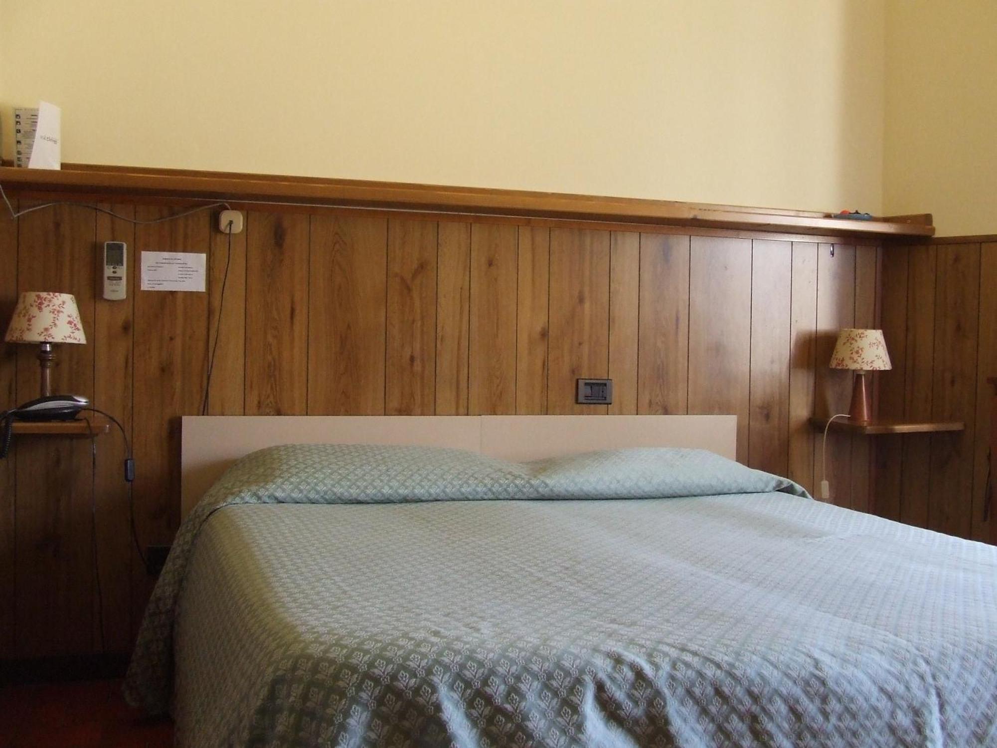 Albergo Il Cochino Montale  Exterior photo