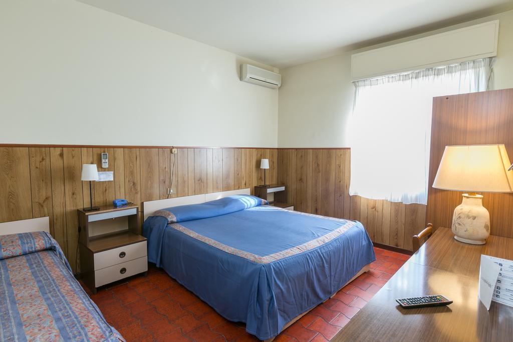 Albergo Il Cochino Montale  Exterior photo