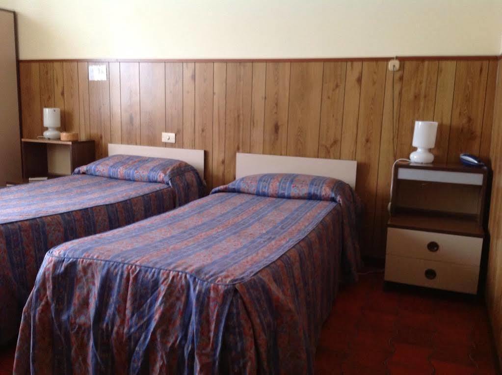 Albergo Il Cochino Montale  Exterior photo